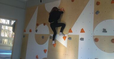 Endlich ist unsere neue Boulderwand fertig!